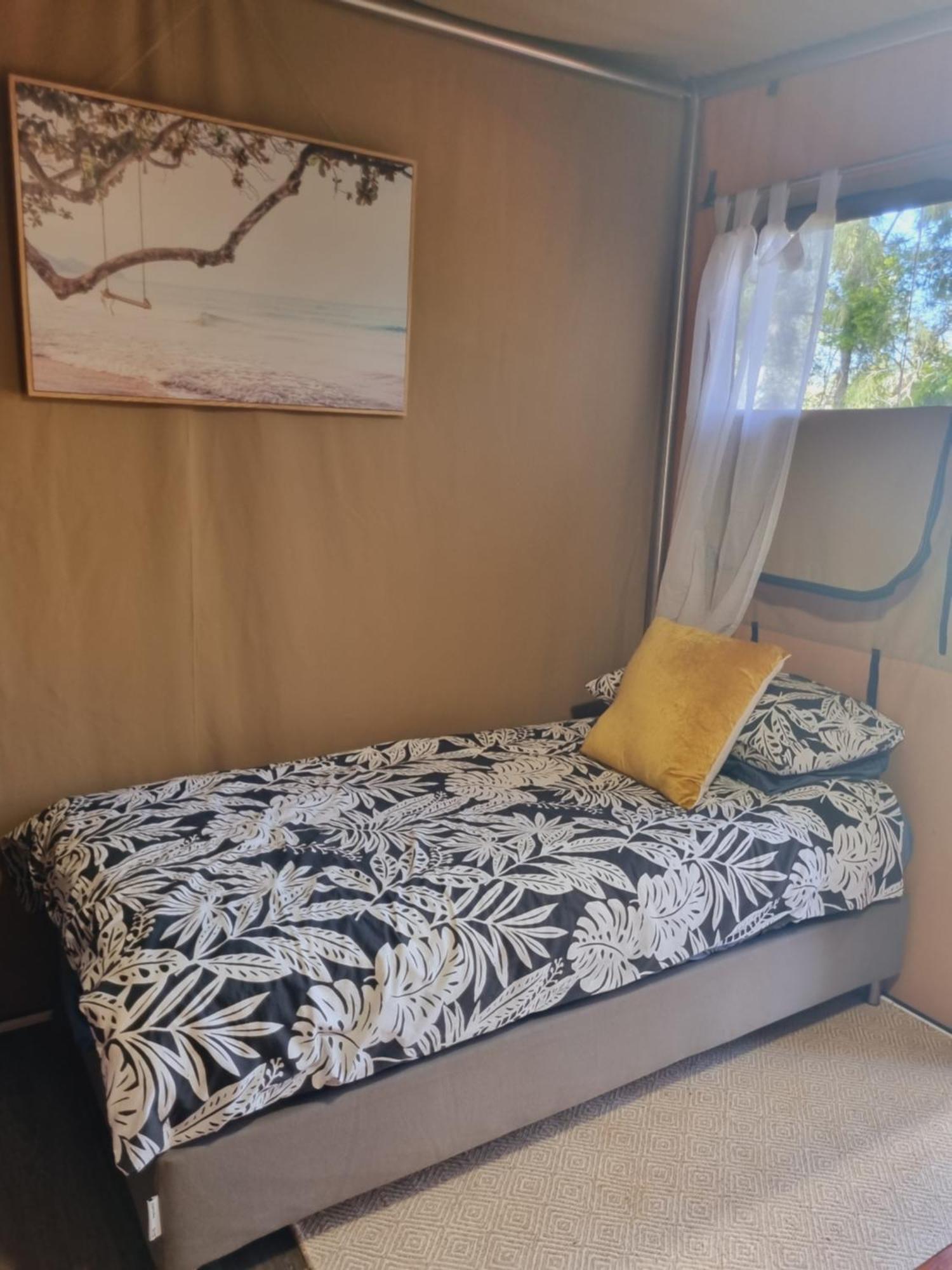 Birdsong Retreat - On Lamb Island Bed & Breakfast Karragarra Island Room photo